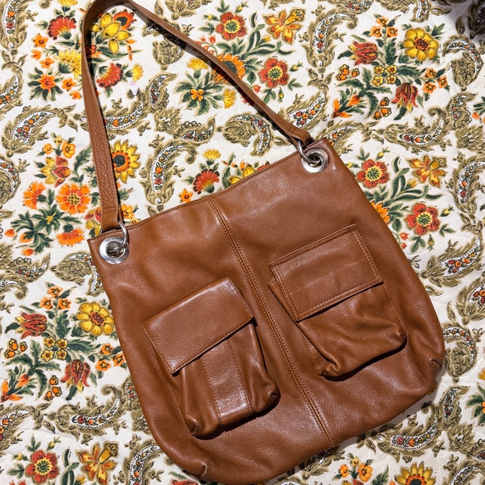 Hobo International Brown Leather Cargo Shoulder Bag Cognac Silver Grommets